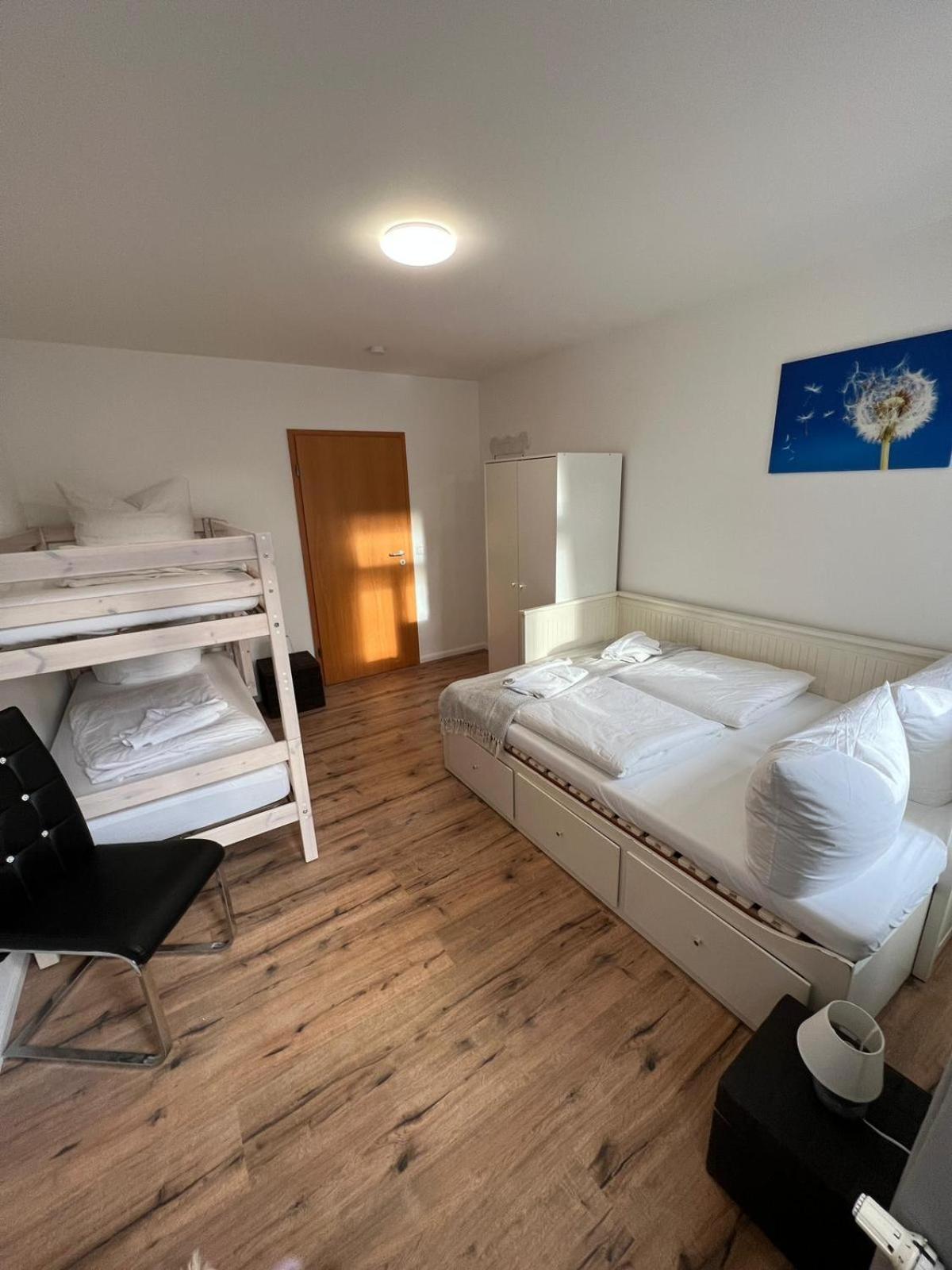 Apartment Bernstein Ruhig, Familienfreundlich Mit Garten Rostock Buitenkant foto
