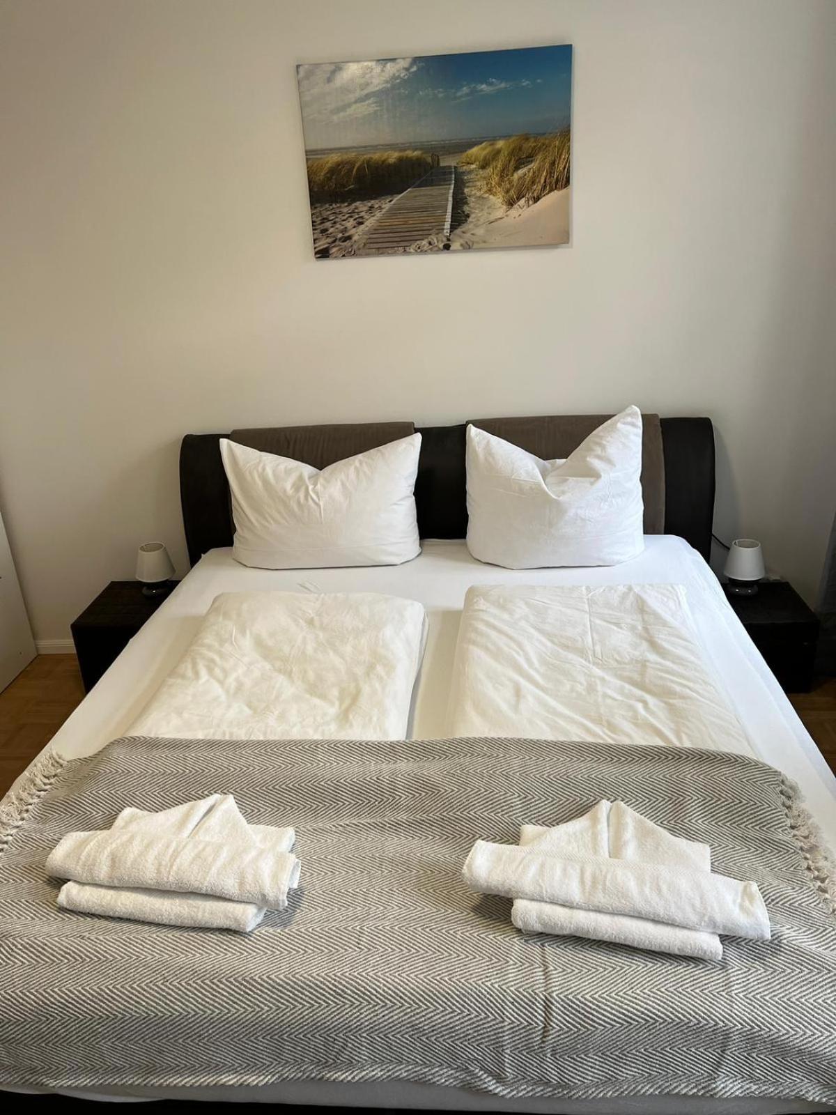 Apartment Bernstein Ruhig, Familienfreundlich Mit Garten Rostock Buitenkant foto